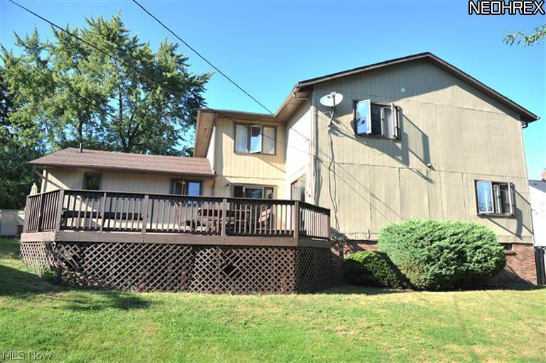 22900 Halburton Road Beachwood, OH 44122 - Photo 2 of 16