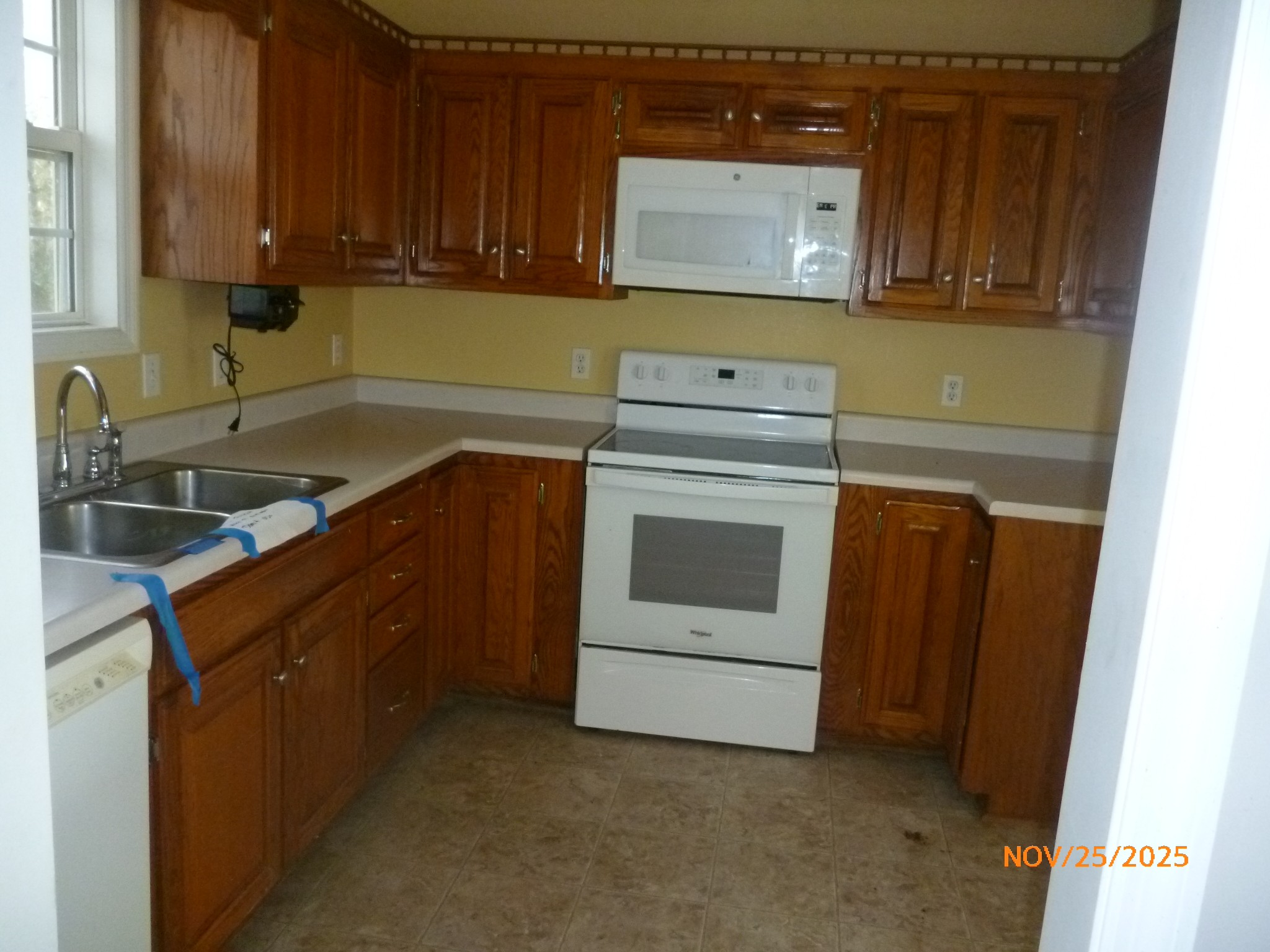 160 Haskins Chapel Road Lewisburg, TN 37091 - Photo 13 of 19 a kitchen with a sink and a stove top oven