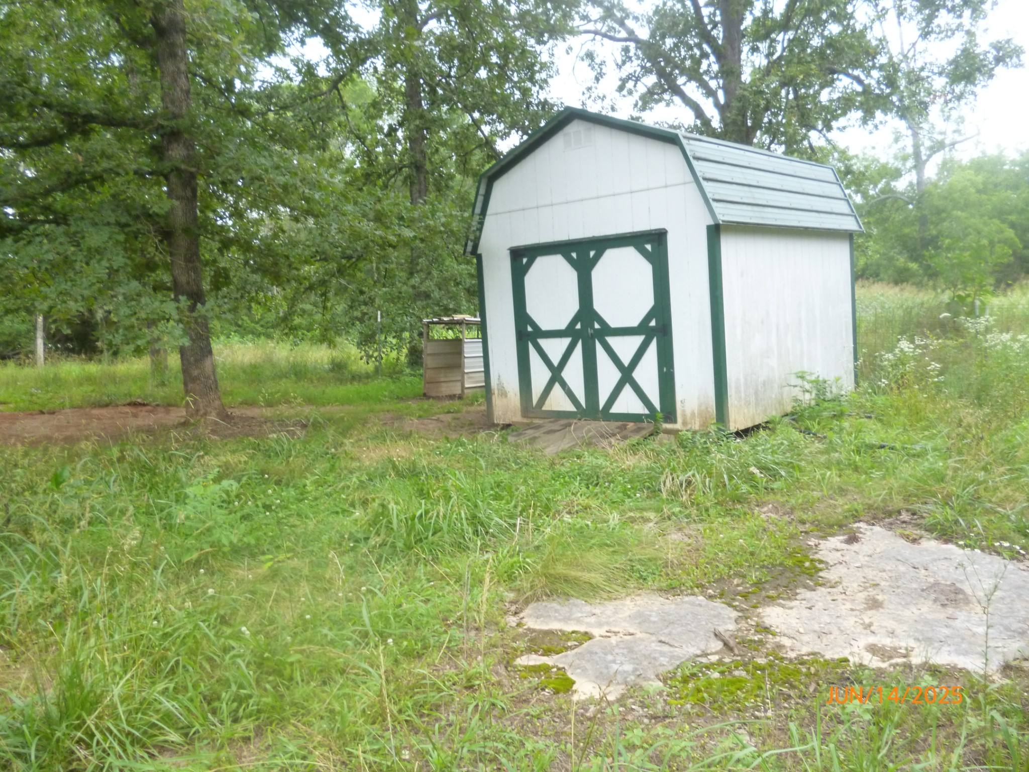 160 Haskins Chapel Road Lewisburg, TN 37091 - Photo 16 of 19 a view of outdoor space with garden and trees