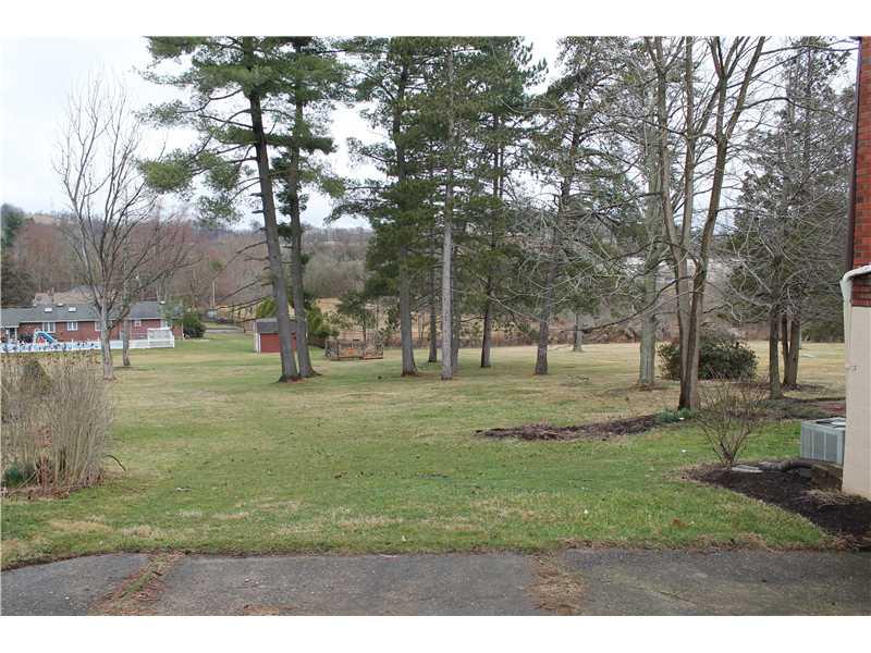 431 Franklin Farms Road Washington, PA 15301 - Photo 14 of 14 Yard/Garden.
