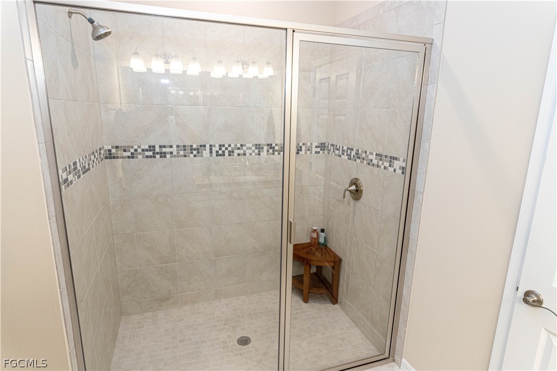 4431 Dutchess Park Road Fort Myers, FL 33916 - Photo 18 of 28