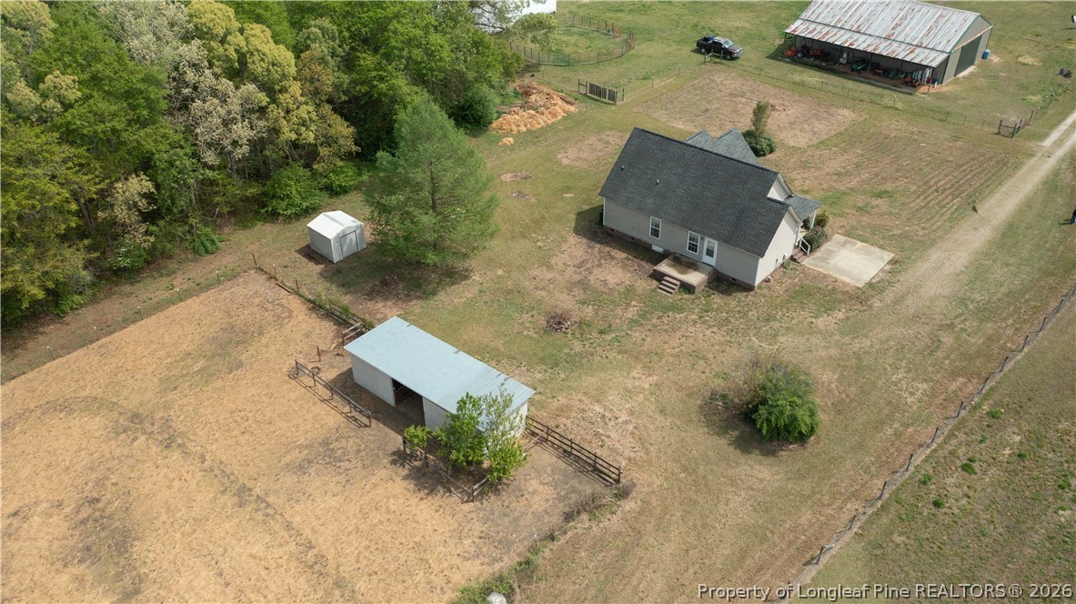 6758 Parkton Road Parkton, NC 28371 - Photo 5 of 34