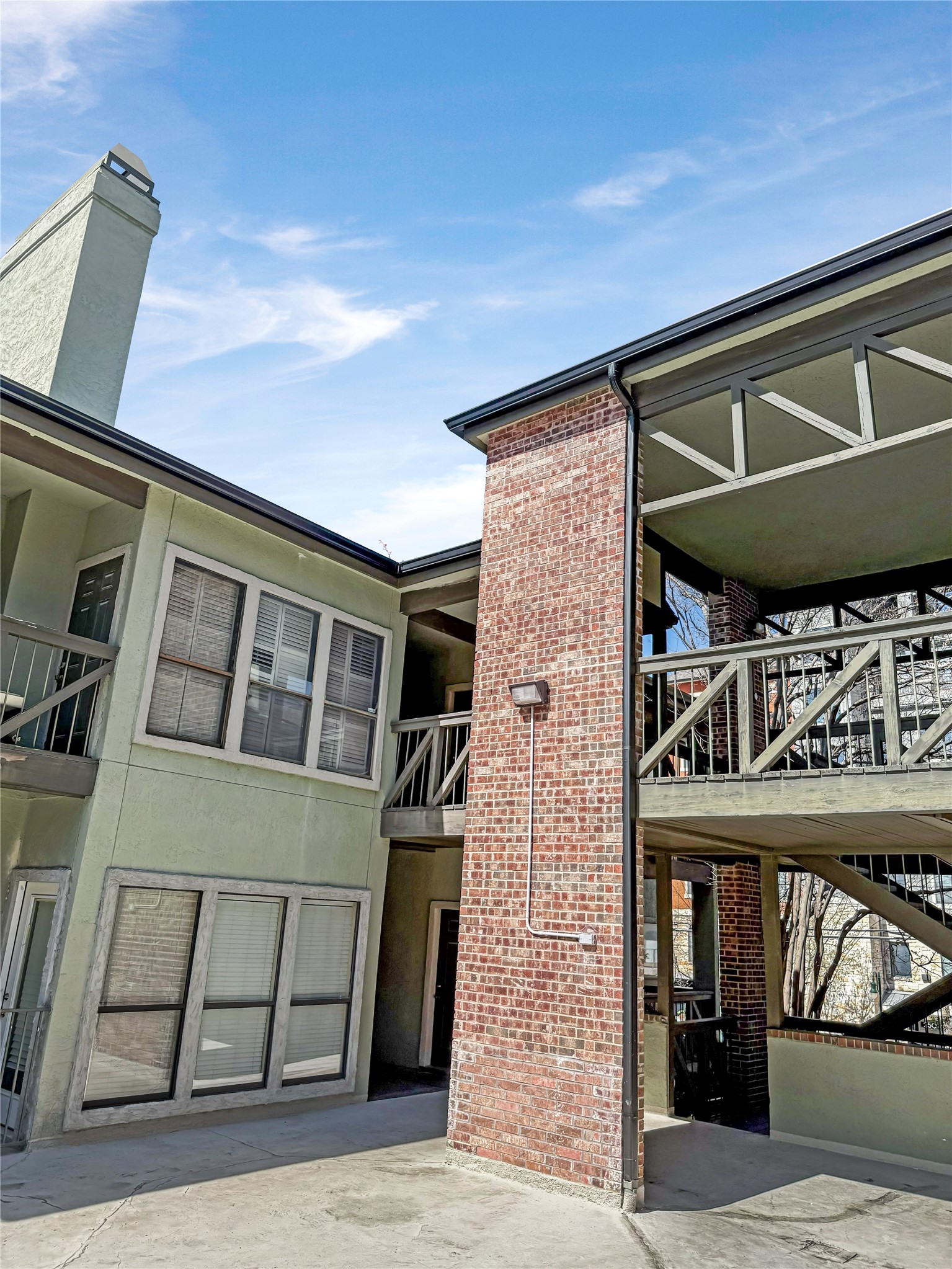 807 West 25th Street, Unit 312 Austin, TX 78705 - Photo 13 of 15