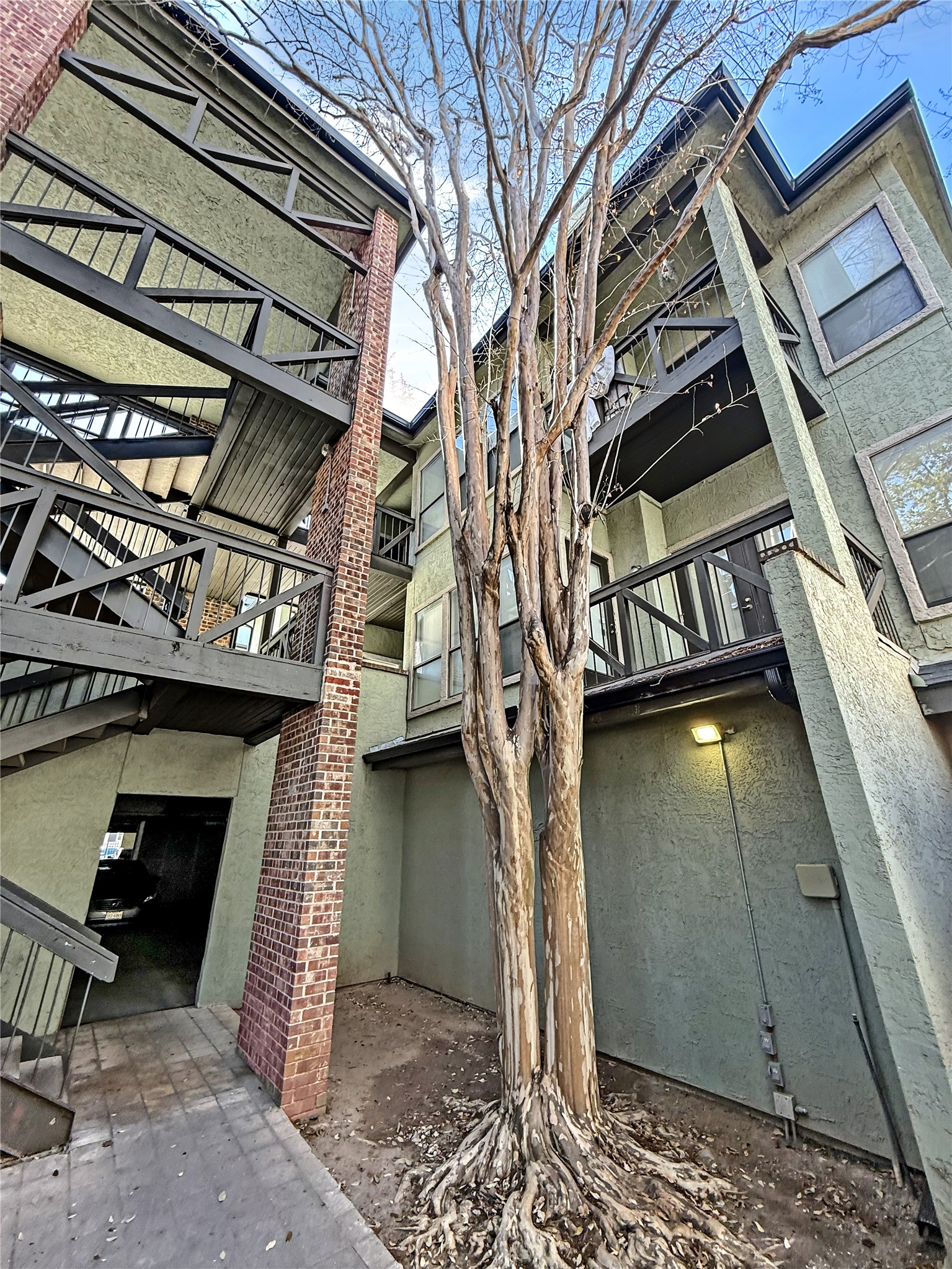 807 West 25th Street, Unit 312 Austin, TX 78705 - Photo 3 of 15