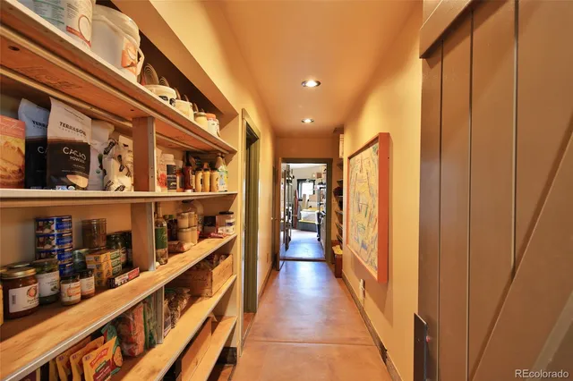 $995,000 | 10491-54 54 7/10 Road, Molina, CO 81646