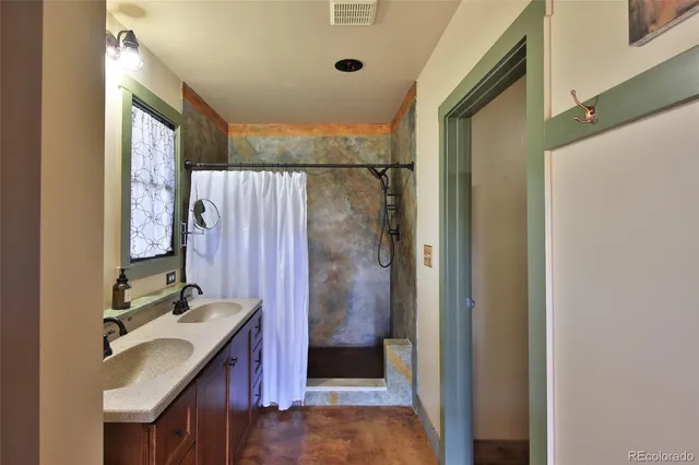 $995,000 | 10491-54 54 7/10 Road, Molina, CO 81646