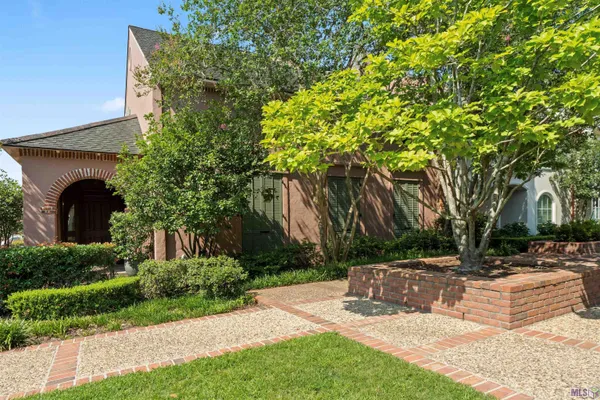 $599,999 | 67 Jamestowne Court, Baton Rouge, LA 70809