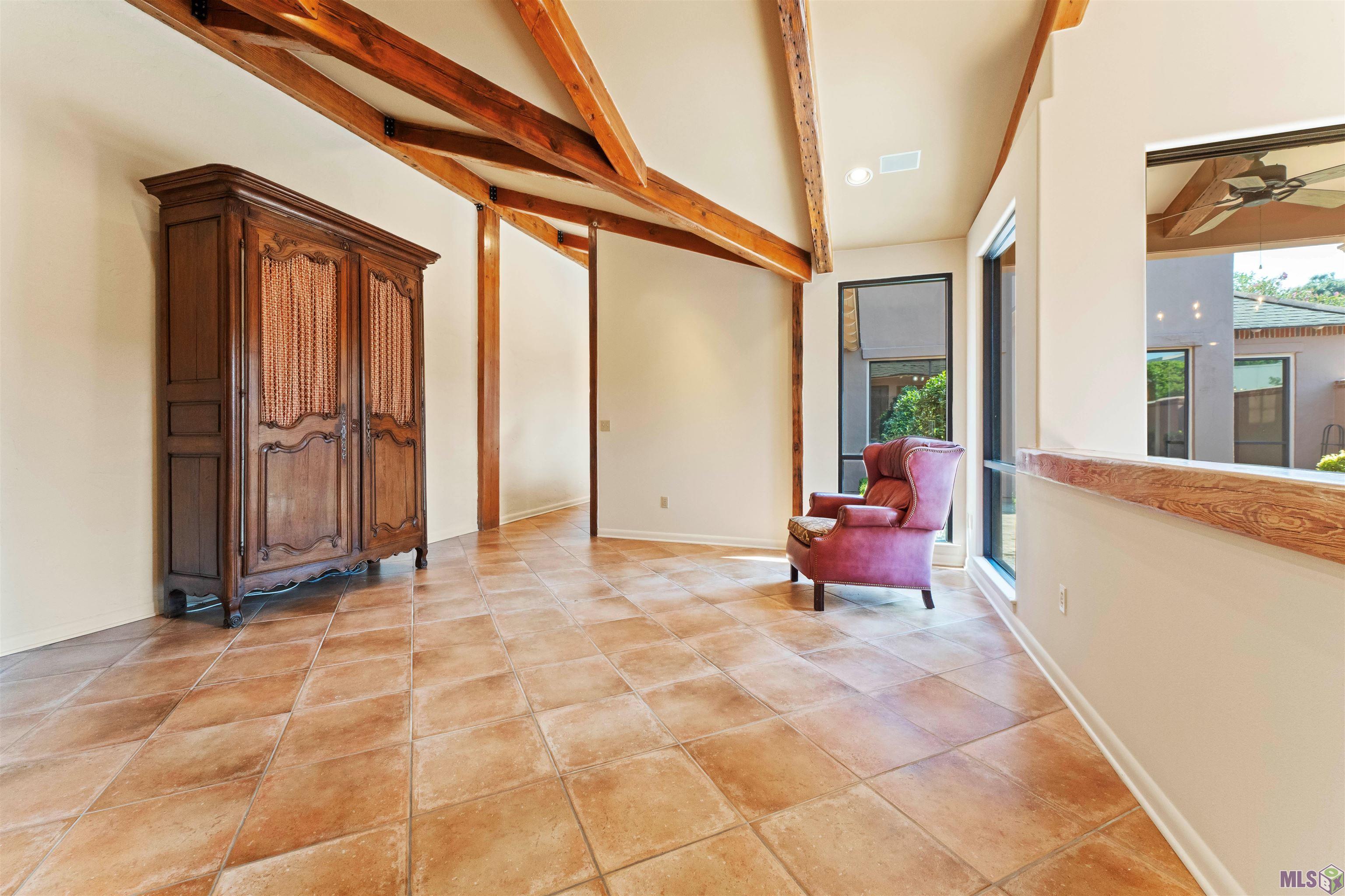 67 Jamestowne Court Baton Rouge, LA 70809 - Photo 19 of 34 Keeping Room