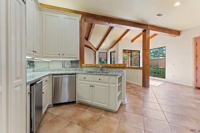 $599,999 | 67 Jamestowne Court, Baton Rouge, LA 70809