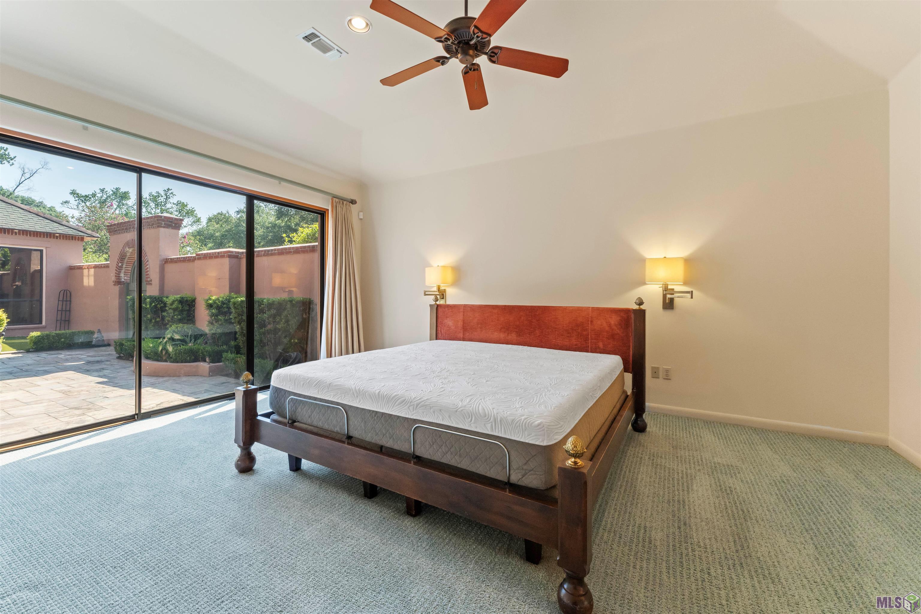 67 Jamestowne Court Baton Rouge, LA 70809 - Photo 25 of 34 Master Bedroom