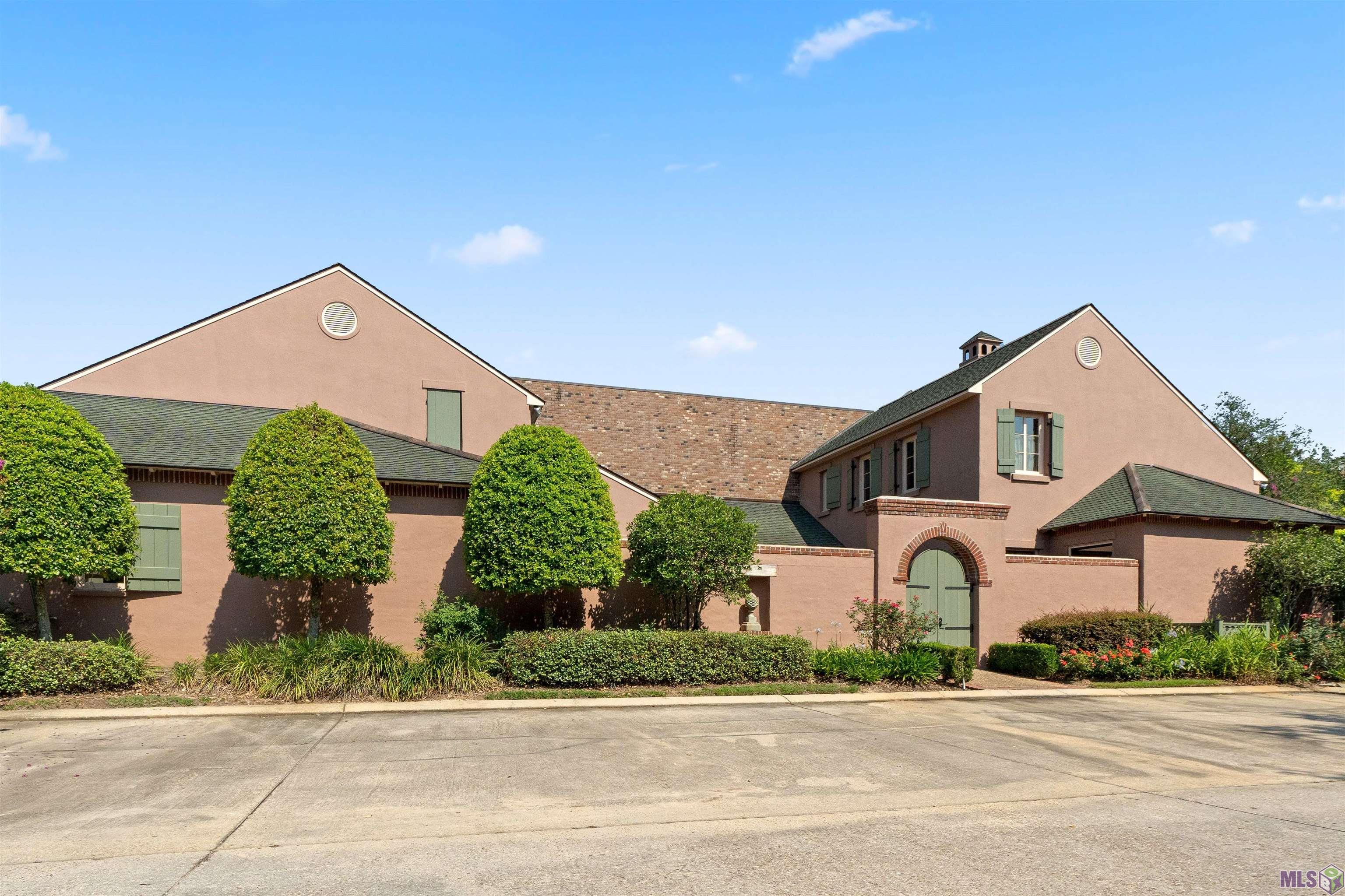 67 Jamestowne Court Baton Rouge, LA 70809 - Photo 7 of 34 Side View