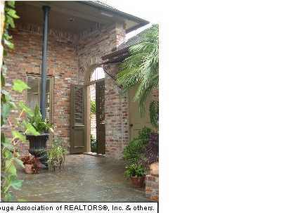 587 Rue D Orleans Baton Rouge, LA 70810 - Photo 5 of 5 Gallery Image 5