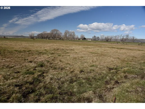 $850,000 | 68499 Kunze Lane, Boardman, OR 97818