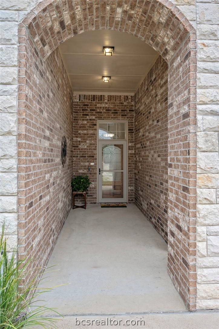 3085 Archer Circle Bryan, TX 77808 - Photo 2 of 32 Exterior covered front entry.