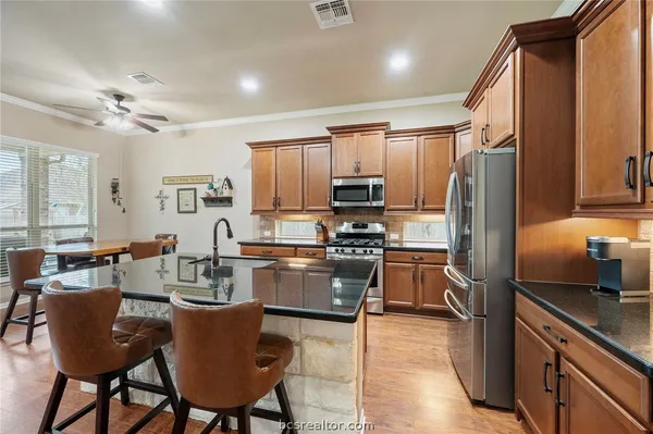 $435,000 | 3085 Archer Circle, Bryan, TX 77808