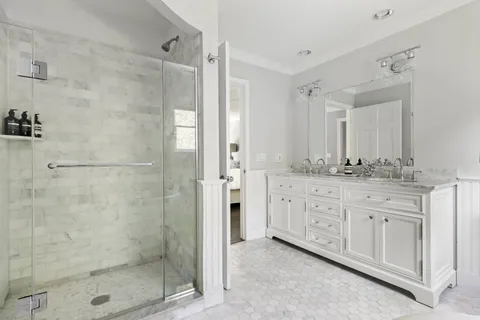 $3,590,000 | 344 Accabonac Road, East Hampton, NY 11937