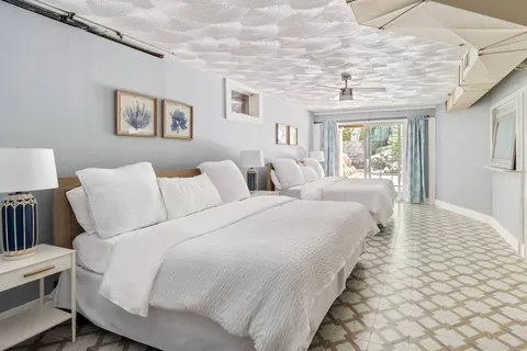 $3,590,000 | 344 Accabonac Road, East Hampton, NY 11937