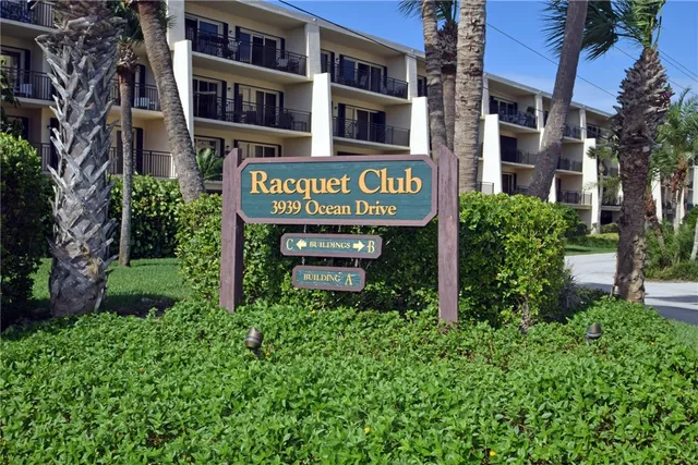 $5,500 | 3939 Ocean Drive, Unit 302B, Vero Beach, FL 32963