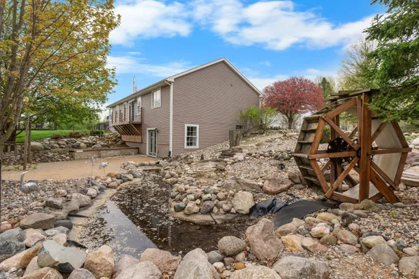 $445,000 | 6540 Munsell Road, Howell, MI 48843