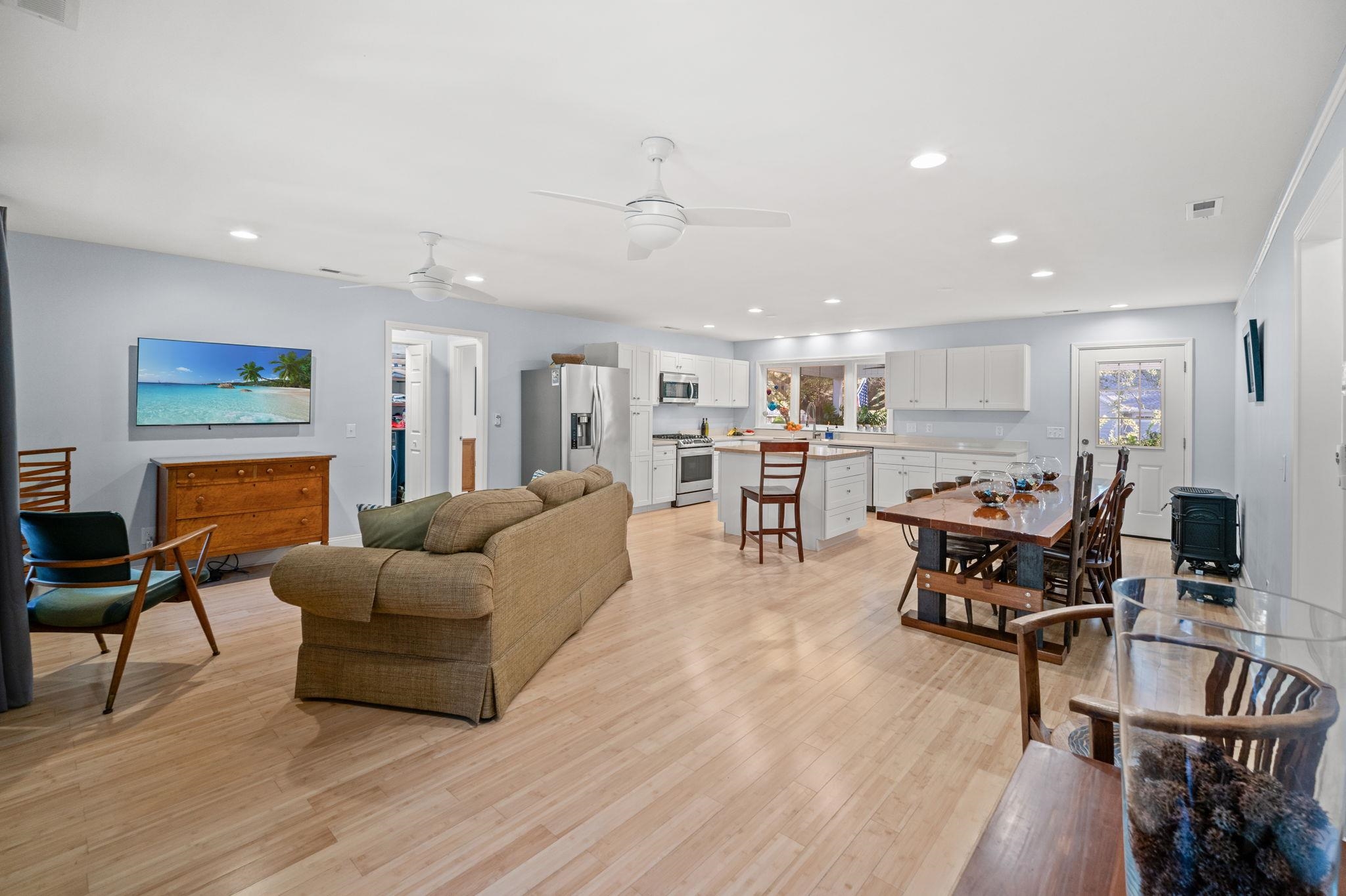 1528 Winyah Street Georgetown, SC 29440 - Photo 8 of 33