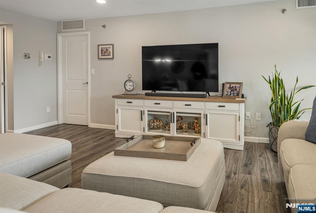 245 Prospect Avenue, Unit 14D Hackensack, NJ 07601 - Photo 12 of 50