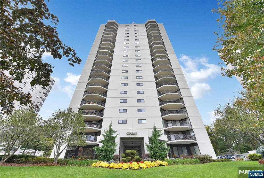 245 Prospect Avenue, Unit 14D Hackensack, NJ 07601 - Photo 2 of 50