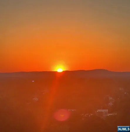 $639,000 | 245 Prospect Avenue, Unit 14D, Hackensack, NJ 07601