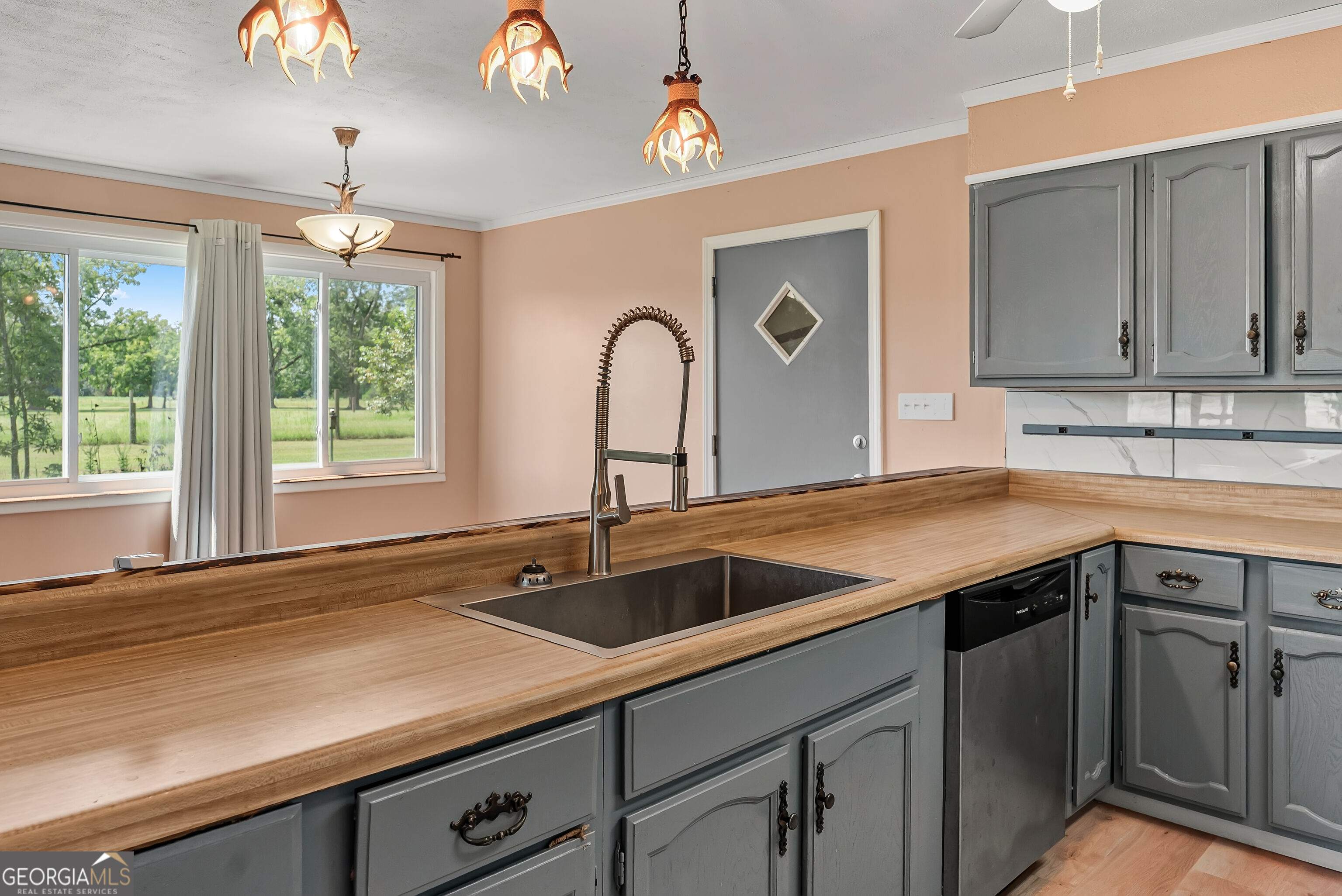 677 Palmer Road Pelham, GA 31779 - Photo 8 of 38 Gallery Image 8