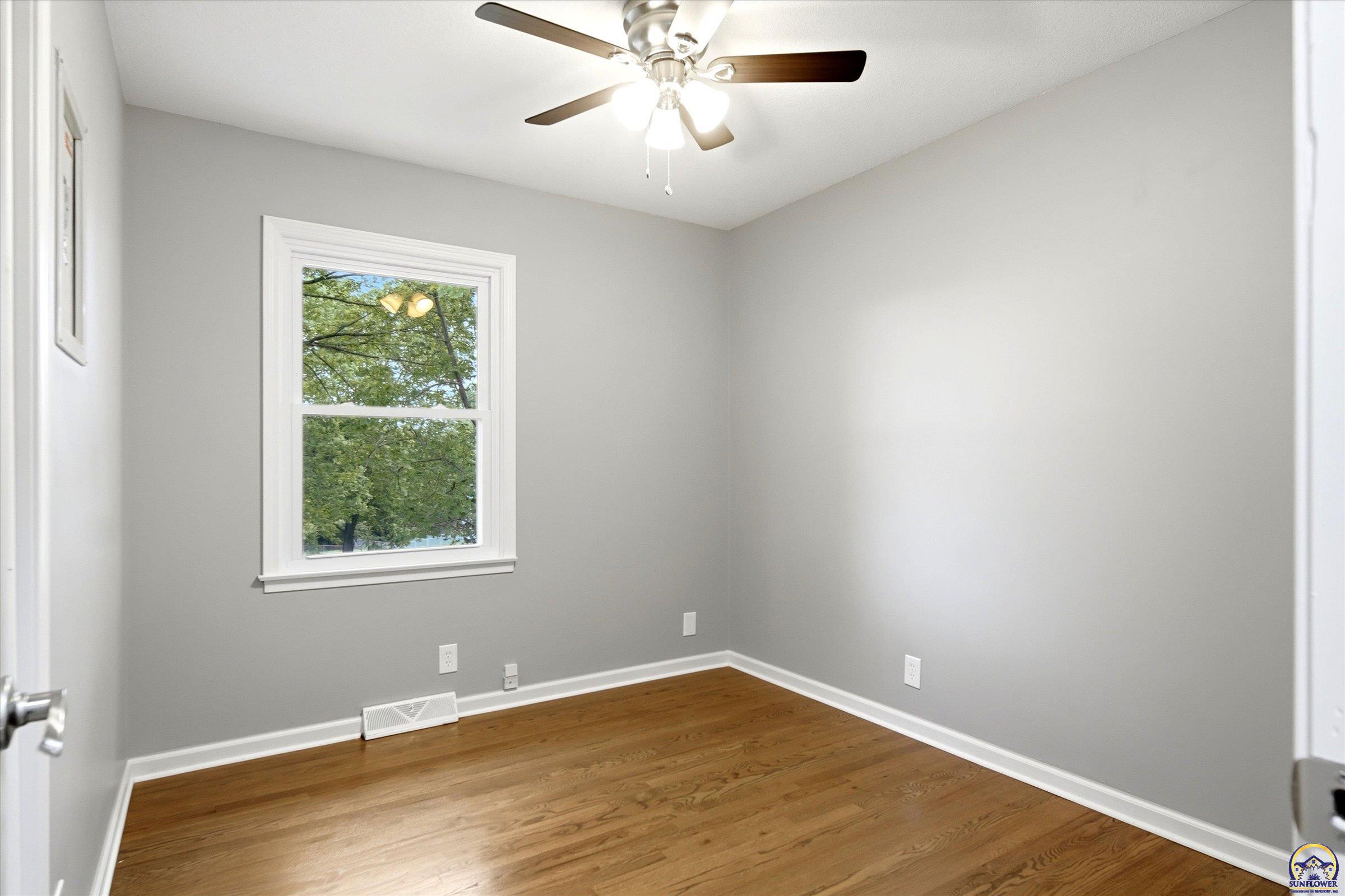 4625 Northwest Brickyard Road Topeka, KS 66618 - Photo 19 of 53