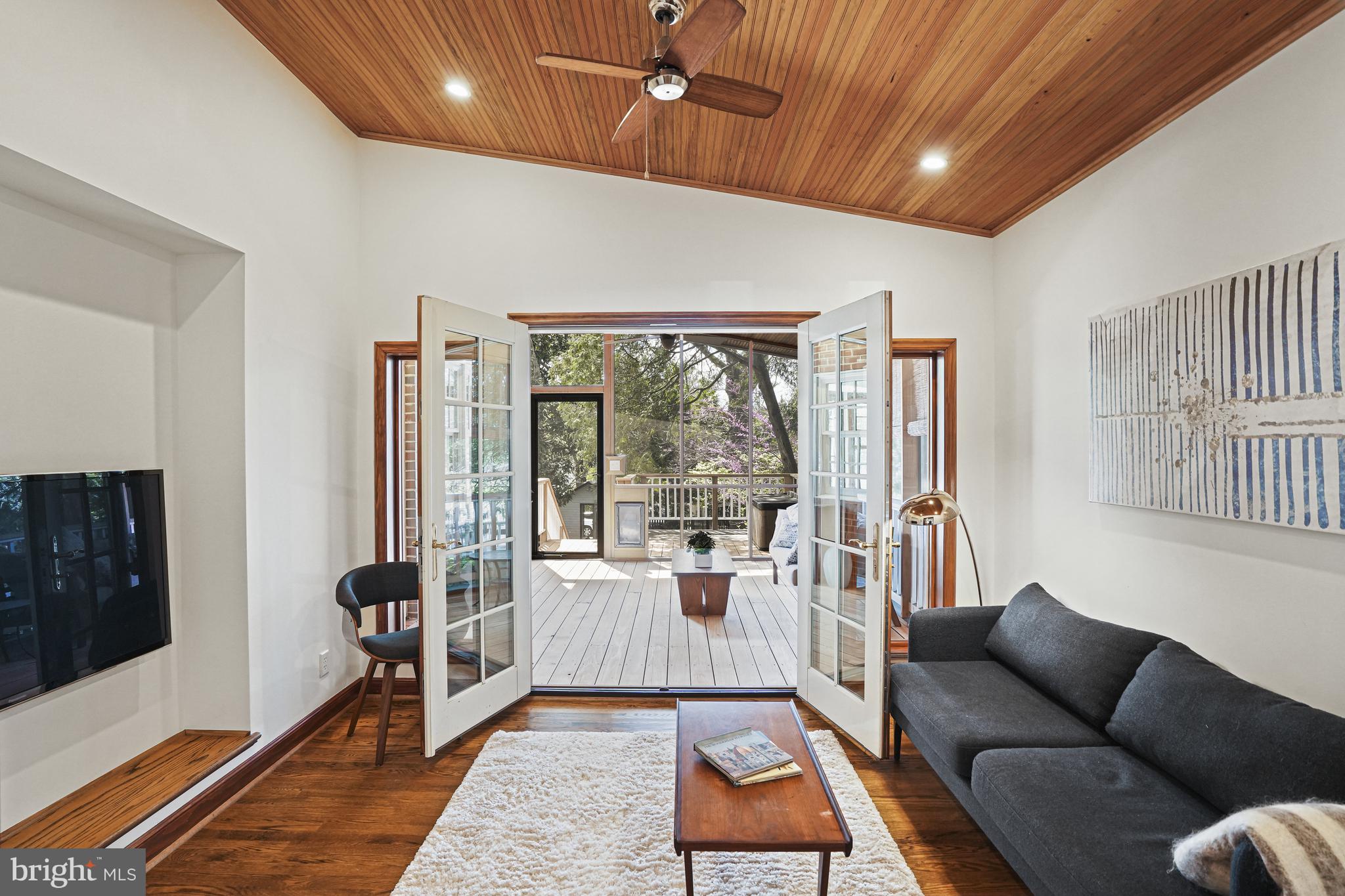 4914 Albemarle Street Northwest Washington, DC 20016 - Photo 14 of 49