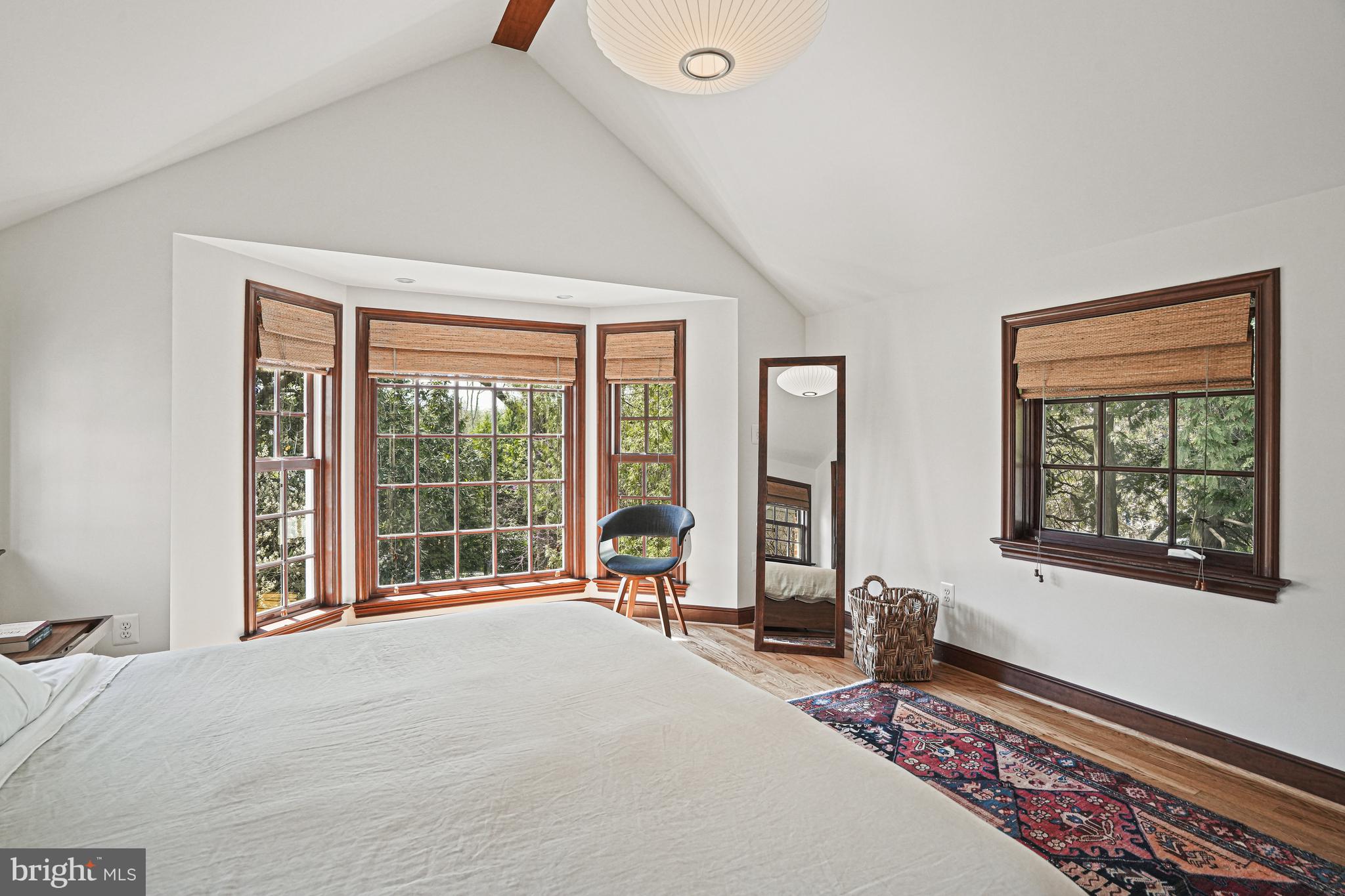 4914 Albemarle Street Northwest Washington, DC 20016 - Photo 20 of 49