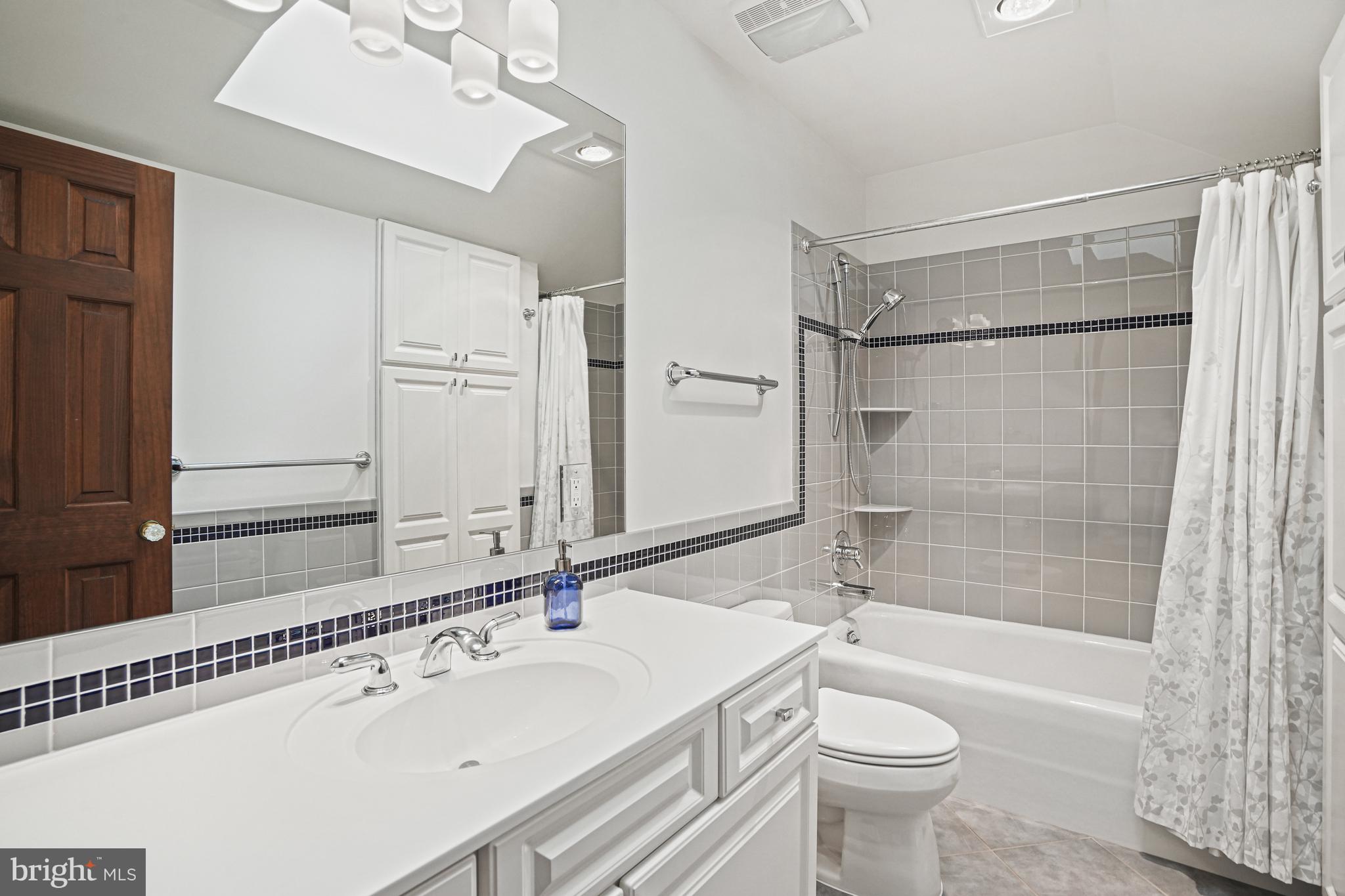 4914 Albemarle Street Northwest Washington, DC 20016 - Photo 28 of 49