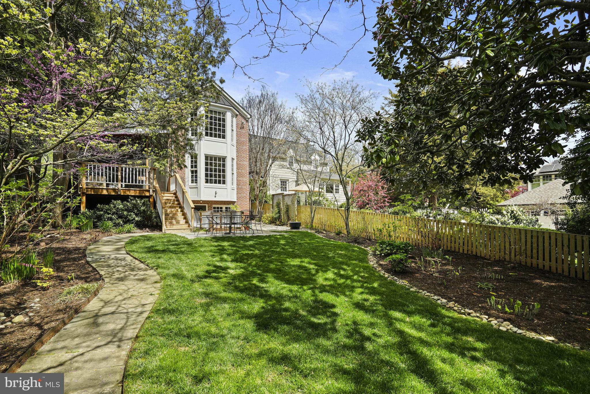 4914 Albemarle Street Northwest Washington, DC 20016 - Photo 3 of 49