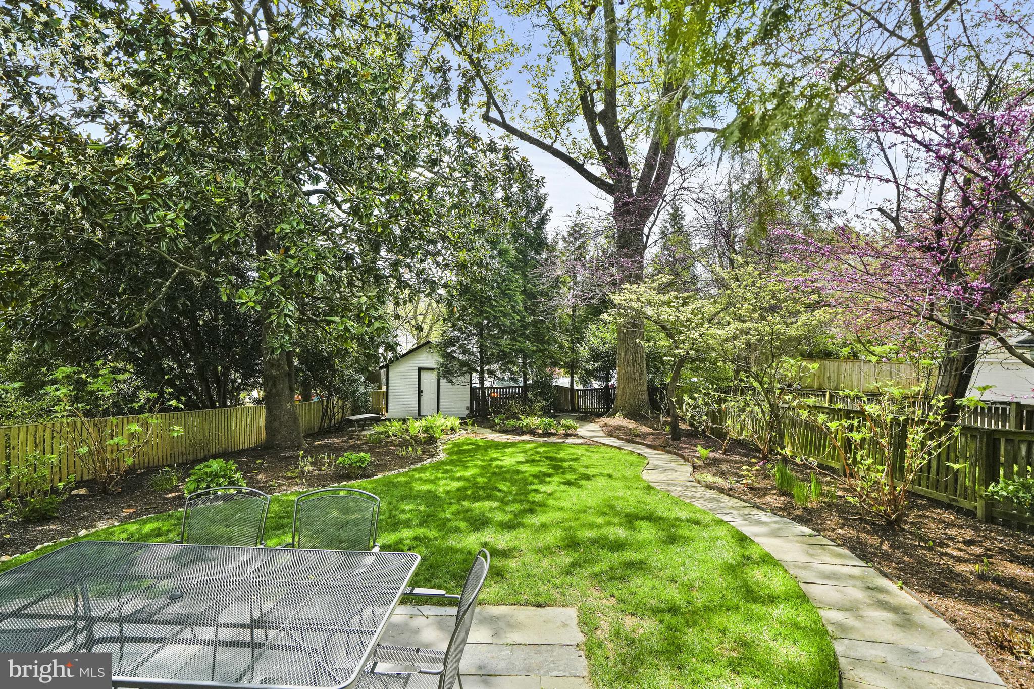 4914 Albemarle Street Northwest Washington, DC 20016 - Photo 4 of 49