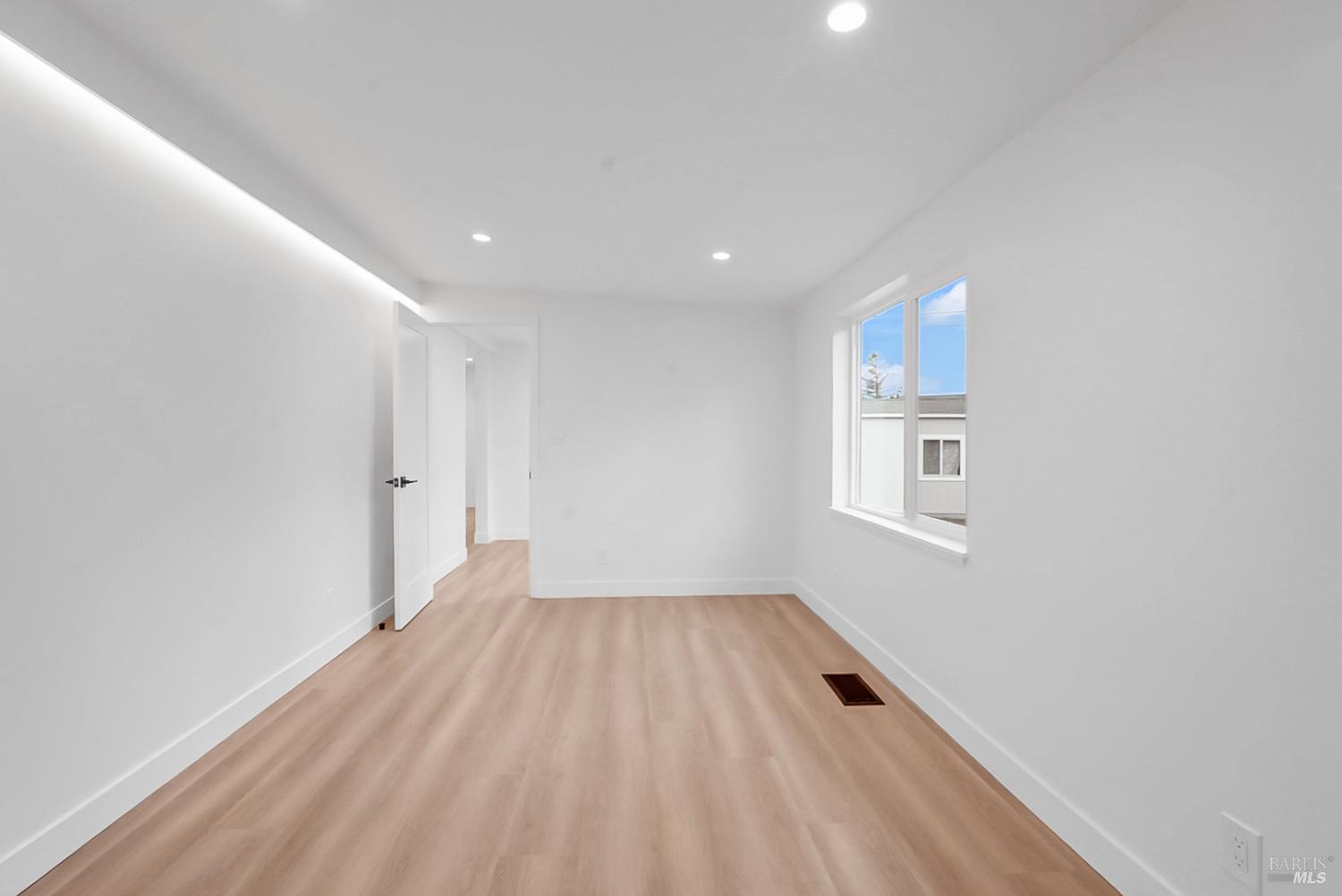 100 Ross Street Vallejo, CA 94591 - Photo 13 of 35