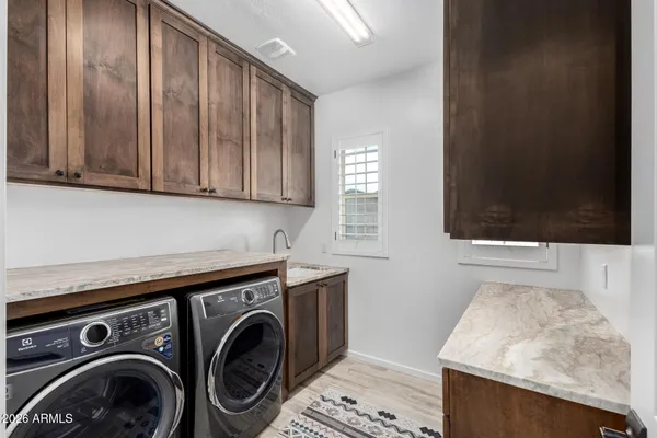$870,000 | 5632 East Sandia Street, Mesa, AZ 85215