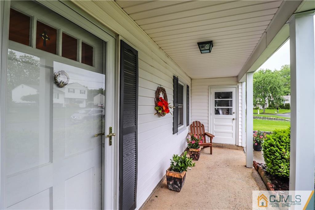 167 Winding Road Iselin, NJ 08830 - Photo 2 of 25 Gallery Image 2