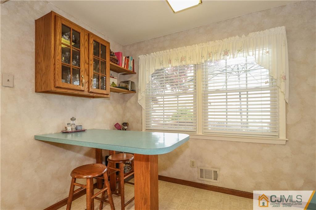 167 Winding Road Iselin, NJ 08830 - Photo 15 of 25 Gallery Image 15
