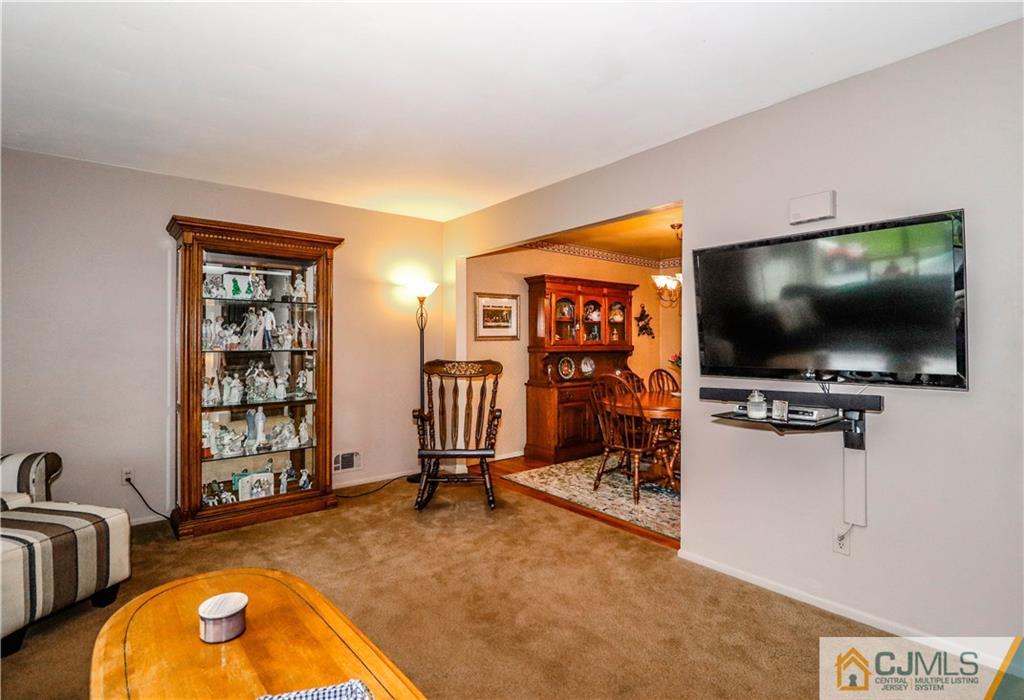 167 Winding Road Iselin, NJ 08830 - Photo 8 of 25 Gallery Image 8
