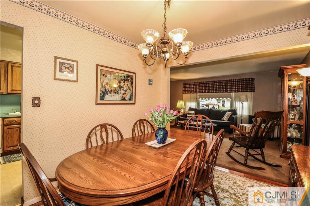 167 Winding Road Iselin, NJ 08830 - Photo 10 of 25 Gallery Image 10