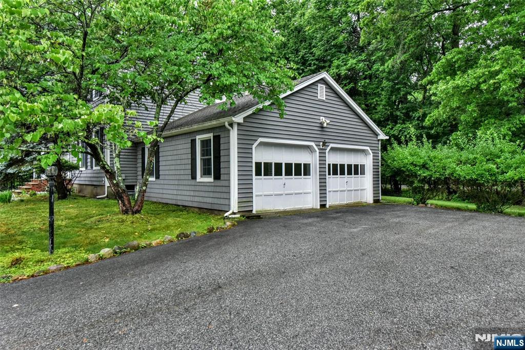 55 George Street Allendale, NJ 07401 - Photo 42 of 43