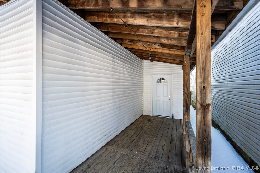 1512 Locust Street New Albany, IN 47150 - Photo 3 of 27