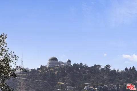 $949,000 | 4003 Sunset Drive, Unit 8, Los Angeles, CA 90027
