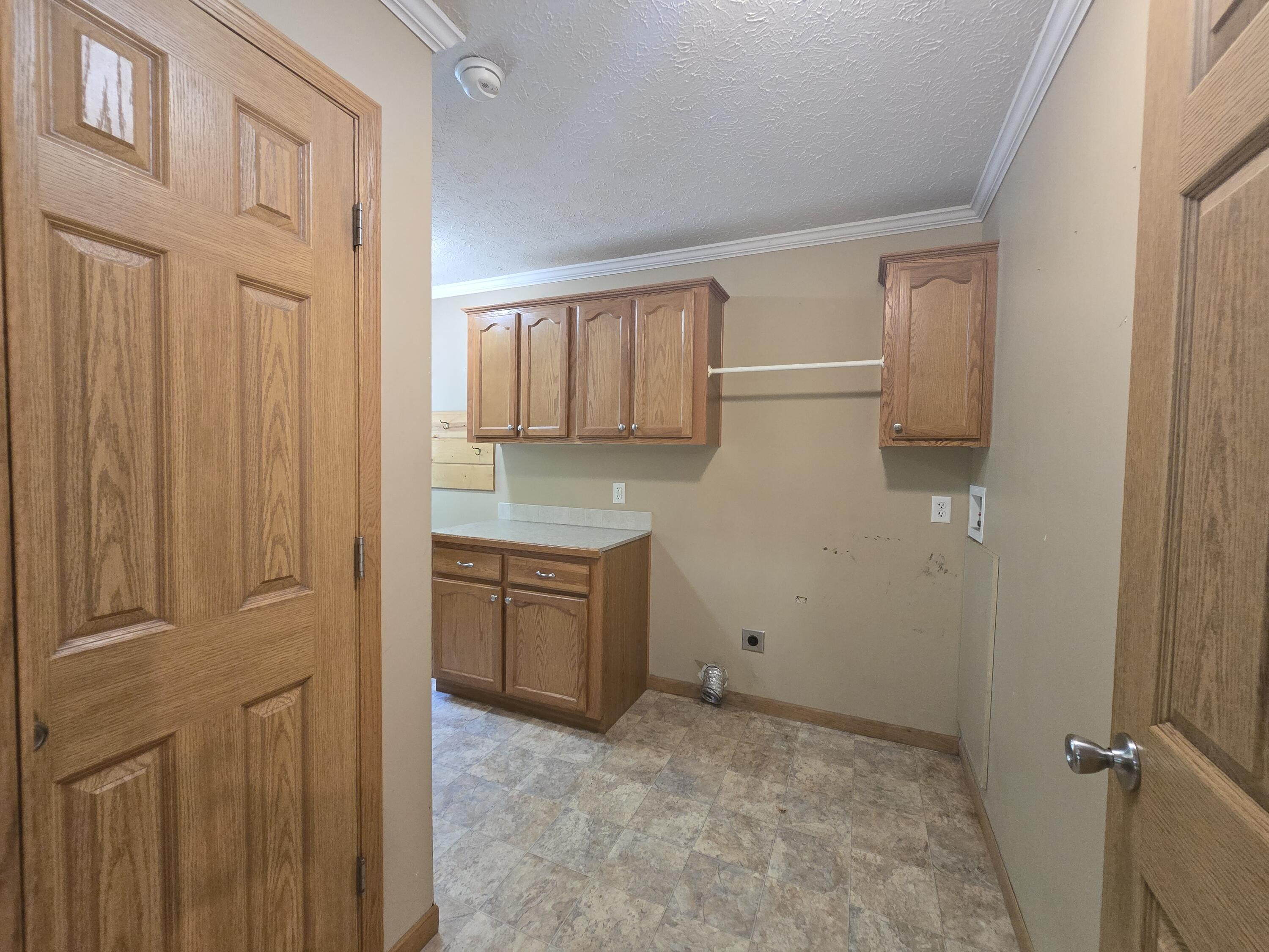 15133 South Kinross Road Kinross, MI 49752 - Photo 25 of 153 Laundry
