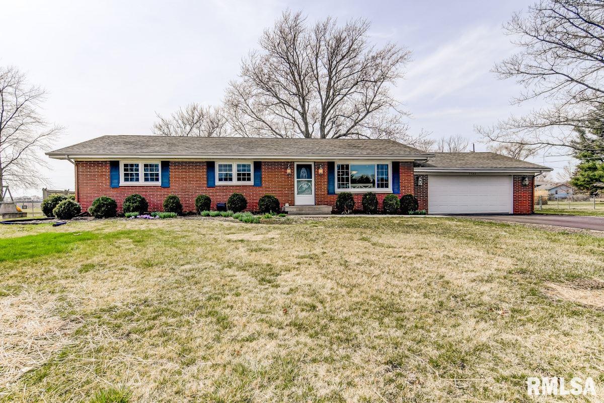 7583 North Pawnee Road Springfield, IL 62712 - Photo 1 of 46