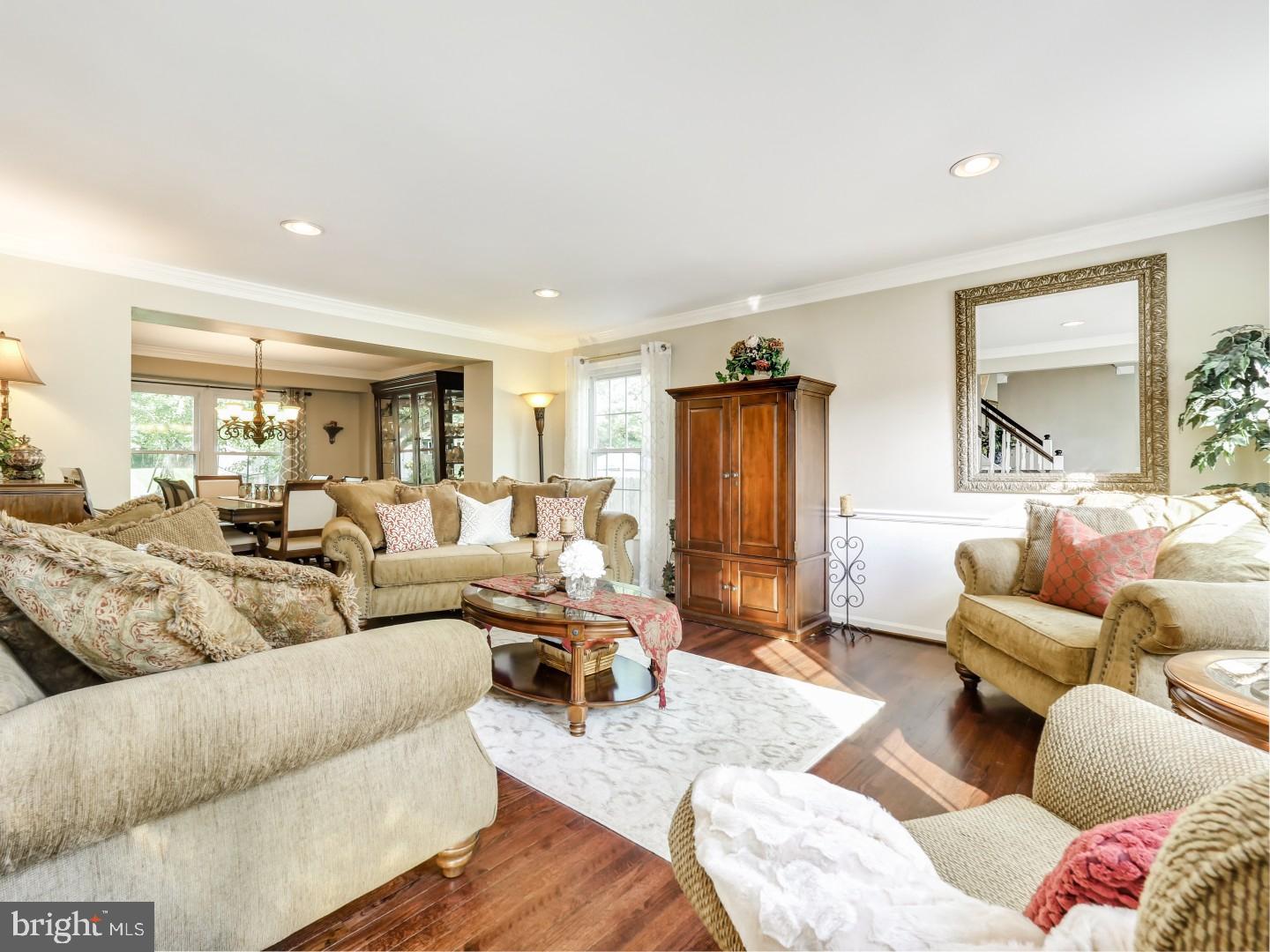 1237 Fountain Road Newtown, PA 18940 - Photo 11 of 25 Living Room