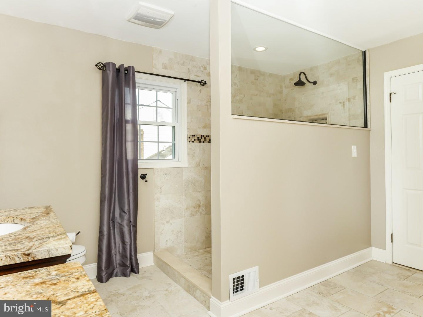 1237 Fountain Road Newtown, PA 18940 - Photo 15 of 25 Master Bathroom