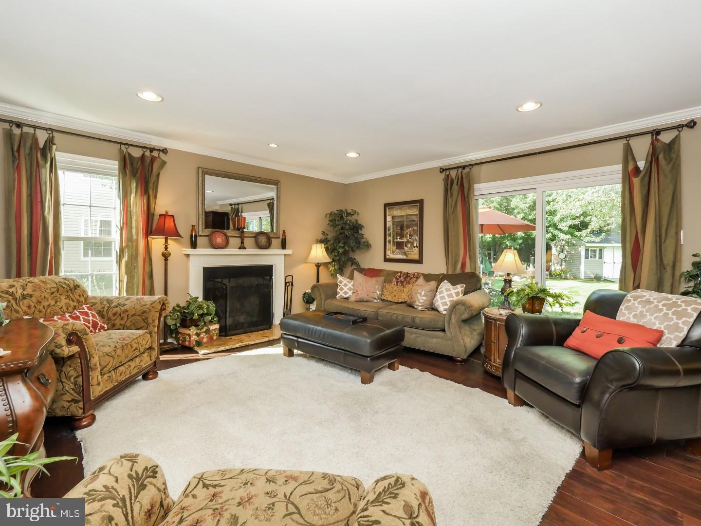 1237 Fountain Road Newtown, PA 18940 - Photo 5 of 25 Family Room