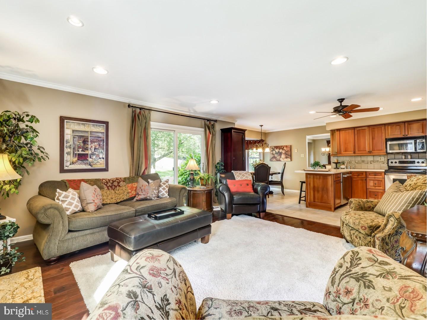 1237 Fountain Road Newtown, PA 18940 - Photo 6 of 25 Family Room