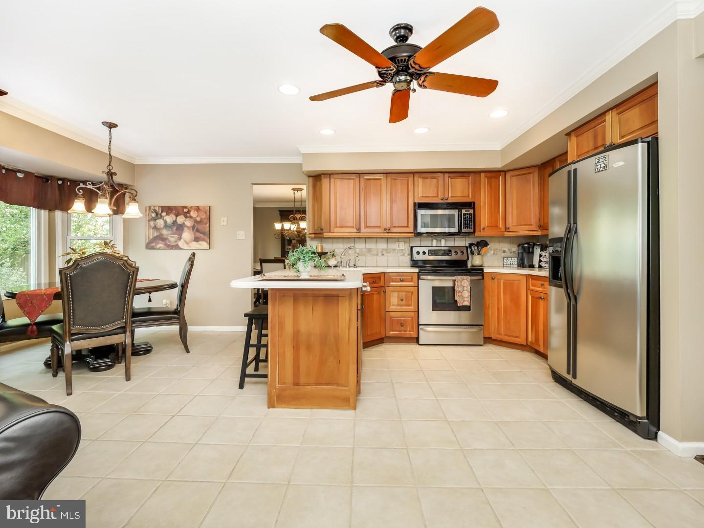 1237 Fountain Road Newtown, PA 18940 - Photo 8 of 25 Kitchen